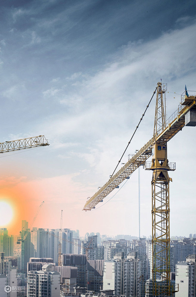 智能科技賦能現(xiàn)代工程 城市建設(shè)中的高腳塔吊海報設(shè)計美學(xué)